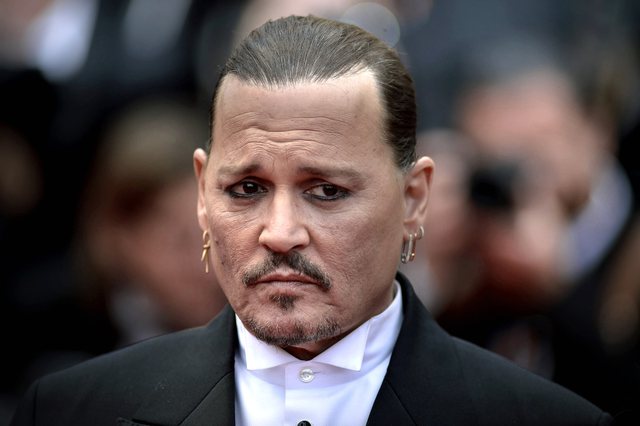 Gjendet pa ndjenja në dhomën e një hoteli Johnny Depp