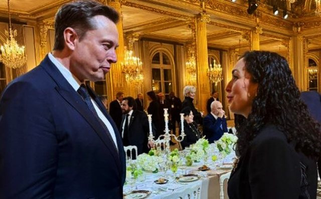 Presidentja e Kosovës Vjosa Osmani takon Elon Musk në Paris