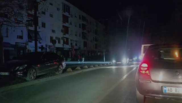 Vlora, Fieri, Durrësi dhe Berati në errësirë, rikthehet pjesërisht energjia në disa zona