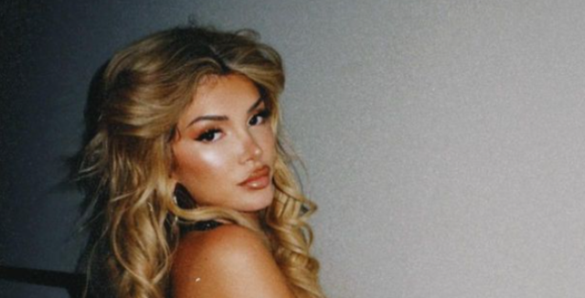 Shi jashtë, zjarr në Instagram/ Era Istrefi mahnit me FOTO-t e fundit