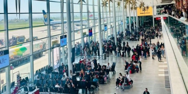 Samiti i BE, “blindohet” Tirana! Aeroporti i Rinasit jep njoftimin e rëndësishëm për udhëtarët!