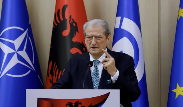 Berisha nuk dorëzohet: Duhet të mbrojmë çdo votë të shqiptarëve, numëruesit të kryejnë detyrën deri në fund!