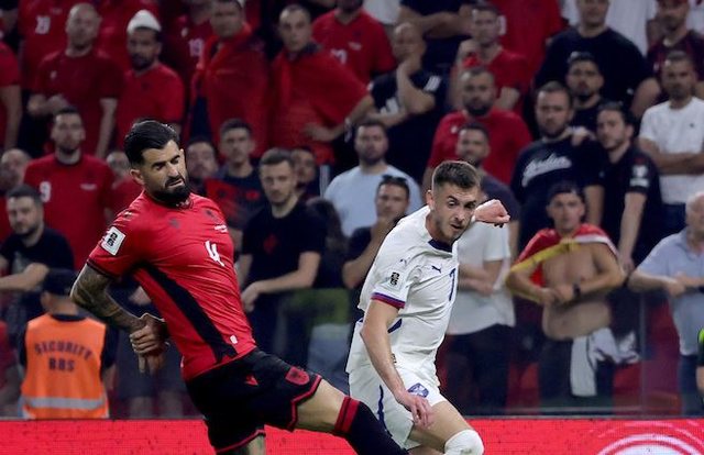 Hysaj fiton penalltinë por Manaj dështon të shënojë, pjesa e parë Shqipëri-Serbi, 0-0