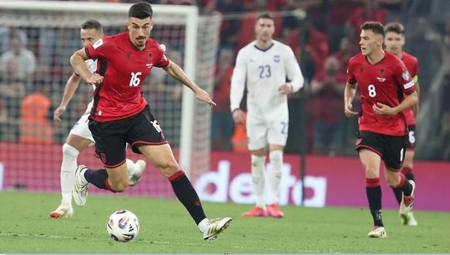 Serbia sërish pas nesh, Shqipëria ruan vendin e “play off”-it për në Botëror! Ja situata në Grupin K