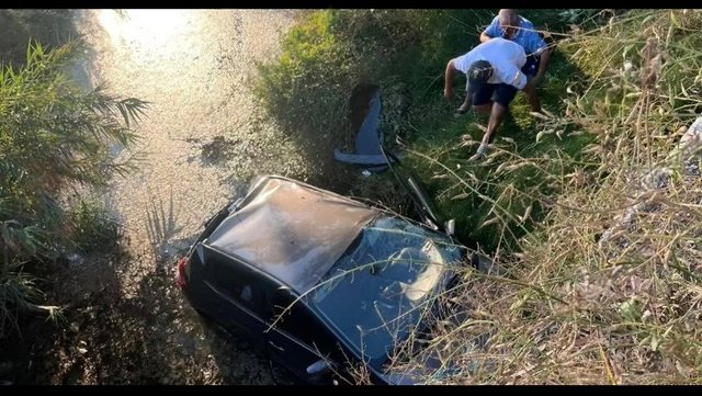 Aksident i rëndë në aksin Sarandë-Delvinë, makina del nga rruga dhe bie në urë!