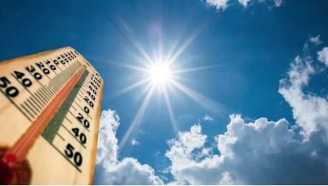 Temperaturat 42 gradë, paralajmërim për vapën në gjithë Europën