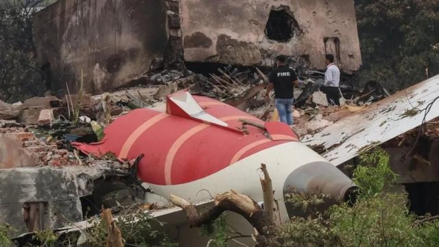 Rrëzimi i avionit, gjendet kutia e zezë e Air India! Familjet në pritje të përgjigjes