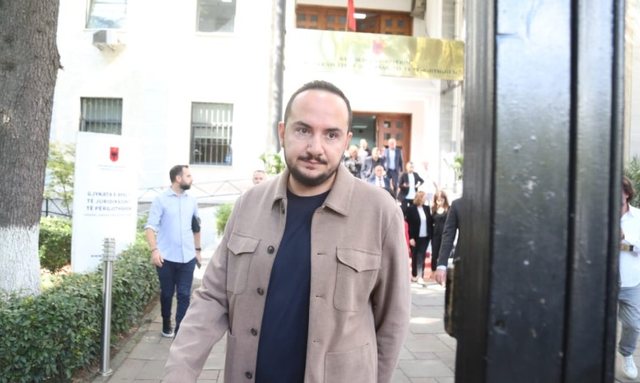 Kërkoi lirim nga burgu, Gjykata e Fierit shtyn seancën për ish-deputetin e PD, Ervin Salianji