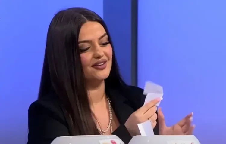 “1500 euro për një foto gishti” – Këngëtarja shqiptare zbulon sa fiton në ‘OnlyFans’ nga përmbajtjet intime
