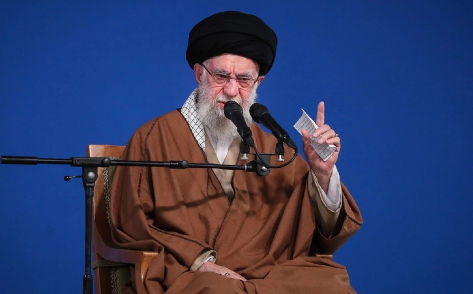Pas sulmeve të Izraelit në Iran, zbulohet ku fshihet udhëheqësi suprem Ali Khamenei bashkë me familjen!