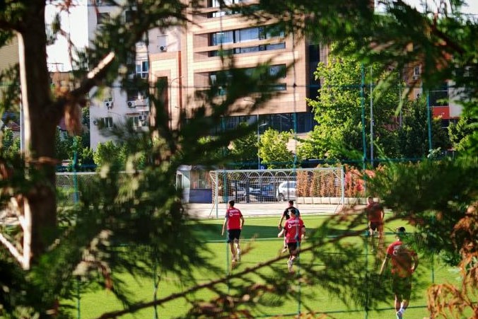 Media serbe ndaj pamje nga skemat e Silvinjos: Spiunuam shqiptarët në mes të Tiranës