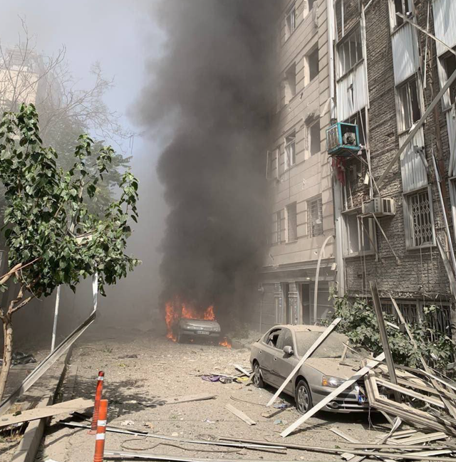 Tronditet Teherani, valë shpërthimesh me makina bombë