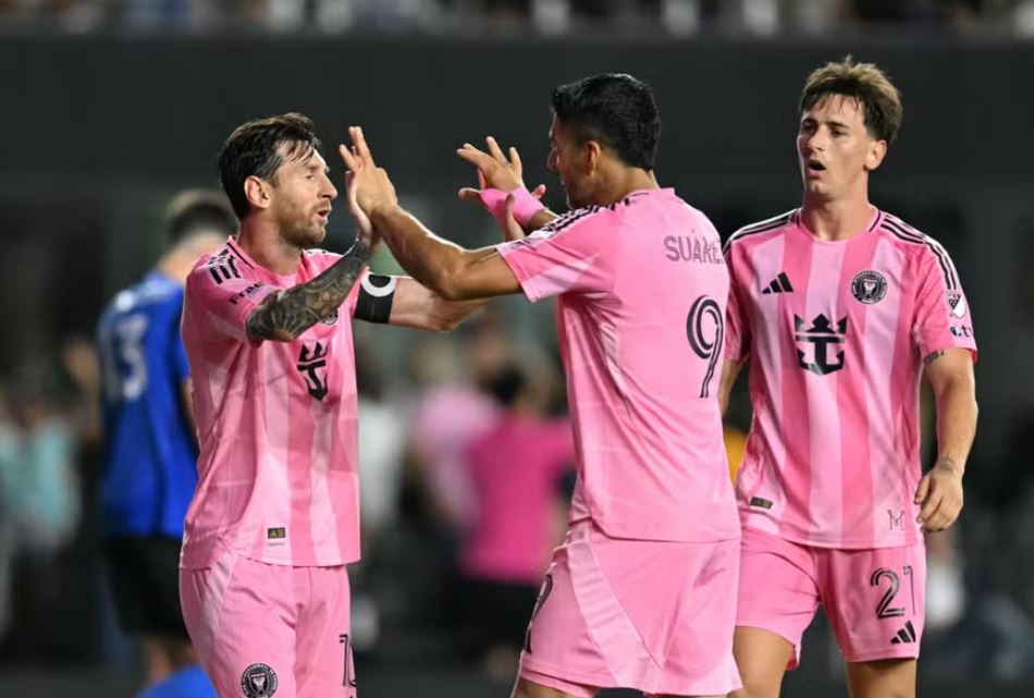 Messi shënon me goditje dënimi spektakolare për përmbysjen, Inter Majemi merr fitore të rëndësishme ndaj europianëve dhe afron kualifikimin