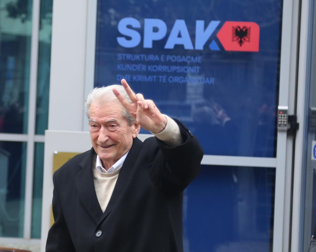 Dosja “Partizani”, Sali Berisha nuk paraqitet në SPAK, zbulohet arsyeja
