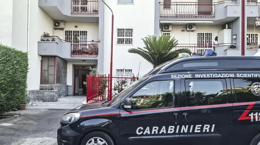 Mas*kër në Napoli! Nuk morën para nga pensioni i nënës së tyre, dy vëllezër mbysin me jastëk babain dhe e fshehin trupin brenda një arke
