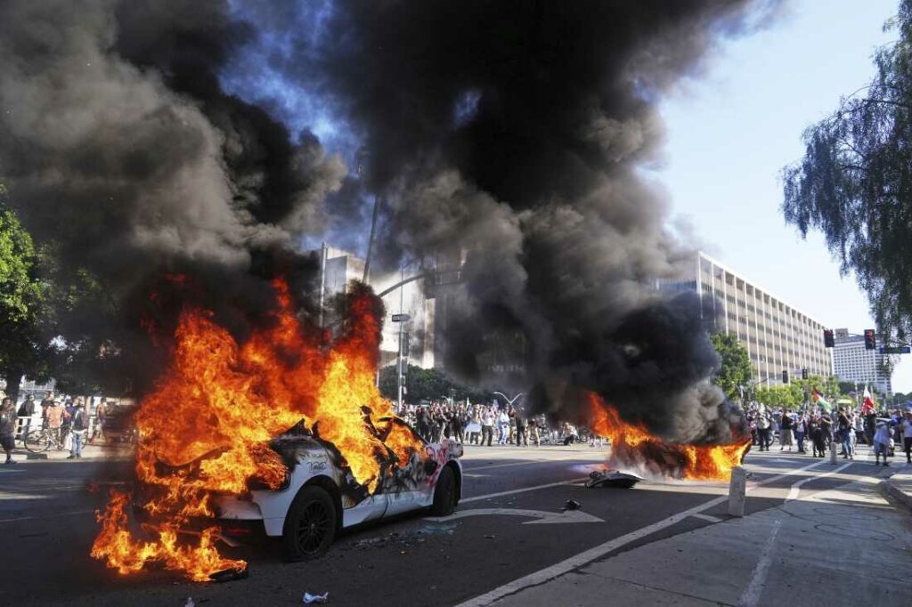 Çfarë po ndodh me protestat në Los Angeles: Si nisën trazirat dhe përplasja politike me Trump