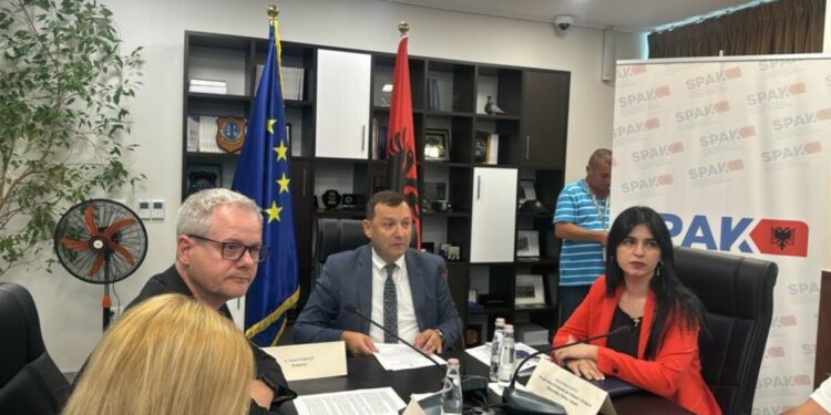 ‘Pandora’/ SPAK bashkëpunim me autoritetet në Gjermani, zbulohet Call Center-i që mashtronte…