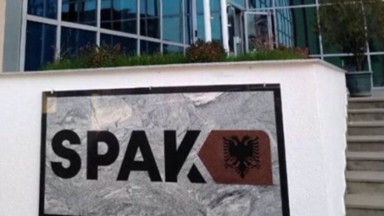 Aksioni i SPAK për goditjen e grupit kriminal të trafikut të drogës, kush është i arrestuari i katërt! Një nga të dyshuarit, jashtë vendit