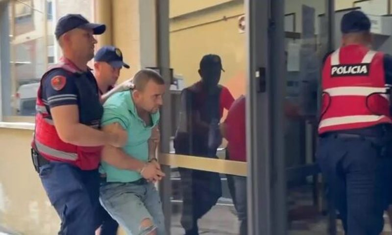 “Dua një familje tjetër” / Flet komshiu që mbrojti 12-vjeçaren nga babai abuzues në Fier