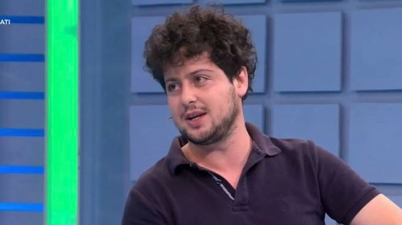 “Më goditën në kokë”/ Incidenti i frikshëm që i rrezikoi jetën aktorit shqiptar