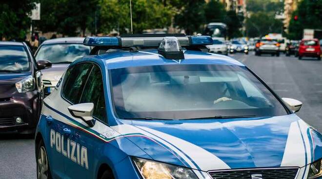 Shokuese/ Arrestohet 29-vjeçari shqiptar, përdorte garazhin për trafik droge dhe i gjendet një…