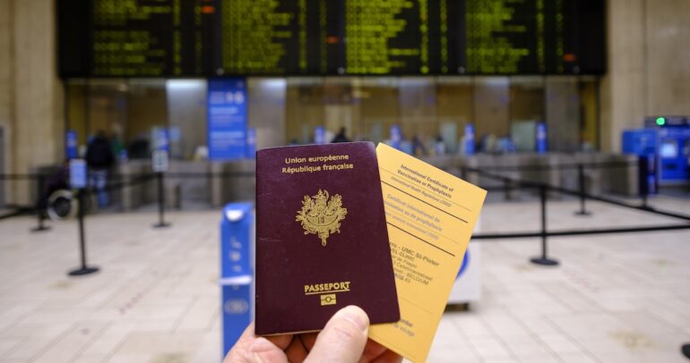 Pasaportat më të fuqishme në botë për vitin 2025, zbuloni në çfarë vendi renditet Shqipëria