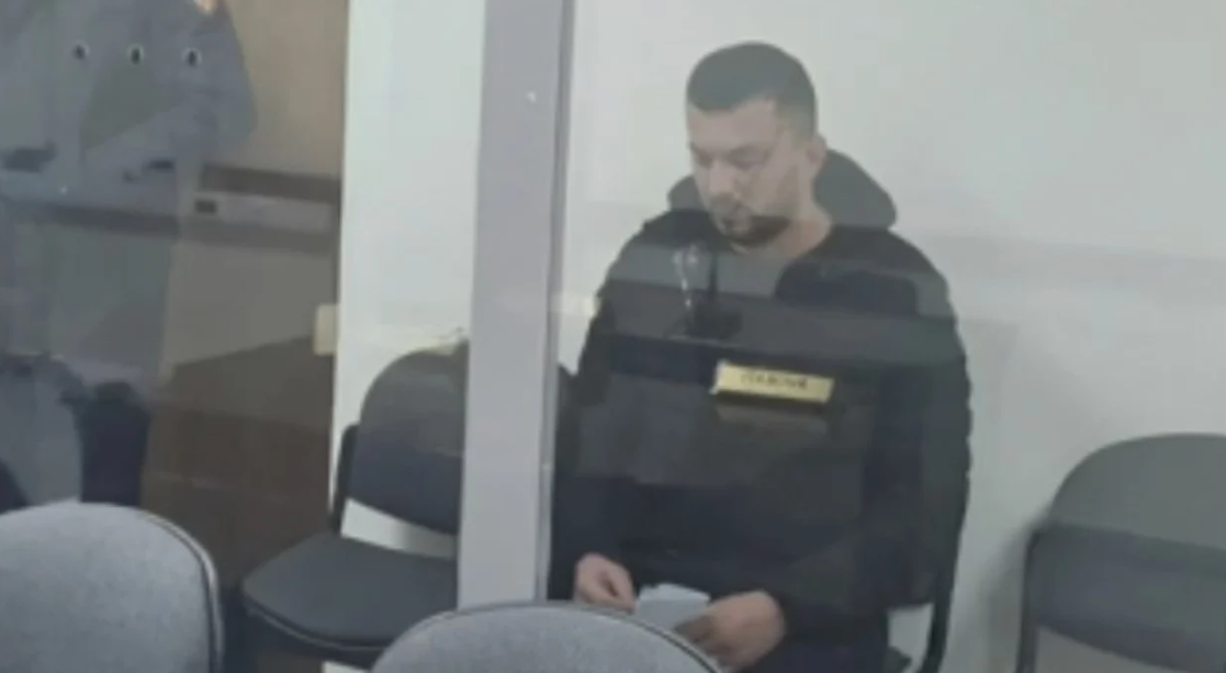 “U shtri nën tavolinë, mendova se e qëllova”- Atentati i dështuar ndaj Aredin Beharit, rrëfehet Skerdi Tasi: S’mora asnjë lek për këtë punë! Ja kush ishte porositësi