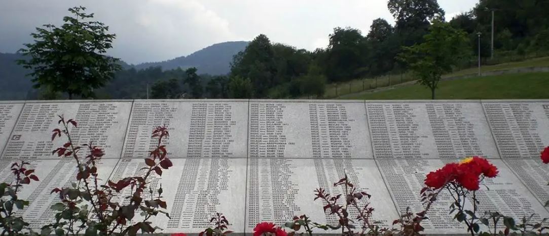 M*sakra e Srebrenicës, 30 vite nga gjenocidi ndaj boshnjakëve! Krimi më i rëndë në Evropë që nga viti 1945