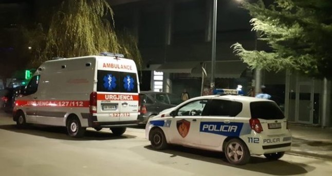 Tentoi të grabiste një banesë, qëllohet me plumba pas shpine 44-vjeçari! Kush është i plagosuri me precedentë, ja si është gjendja e tij