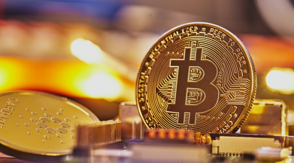 Bitcoin thyen rekordin historik! Fuqia e kriptove ‘trondit’ tregun, ja vlera që kapi