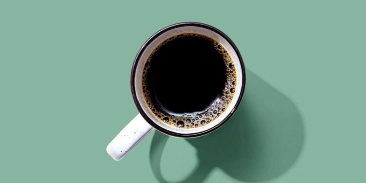 Jo direkt sapo zgjohesh! Kur është koha ideale për të pirë kafe? Shkenca ka një përgjigje