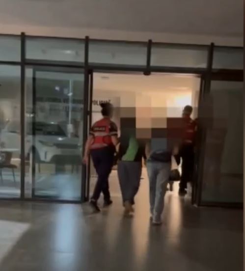Elbasan/ ‘Fole’ pro**itucioni në 2 apartamente, arrestohen 5 shtetase të huaja, pranga 3 klientëve shqiptarë