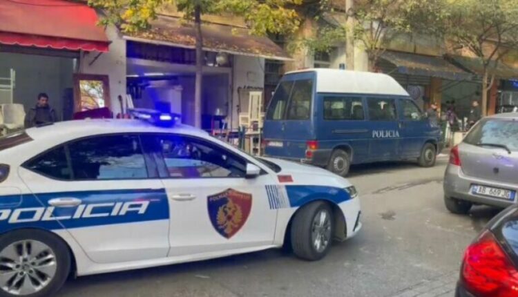 Aksident i rëndë/ Drejtuesi humb kontrollin, dhe përplaset me një tjetër mjet