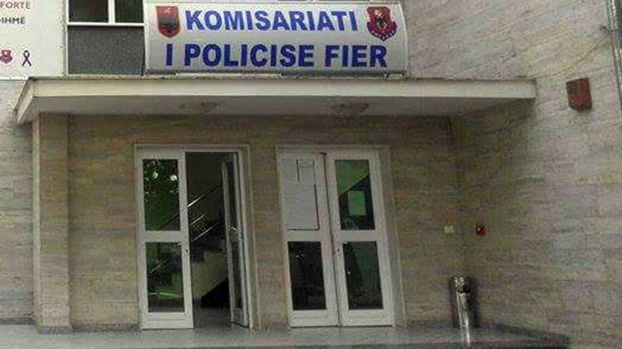 E rëndë në Fier! 30-vjeçari bashkë me dy adoleshentë kryejnë marrëdhënie me një vajzë të mitur