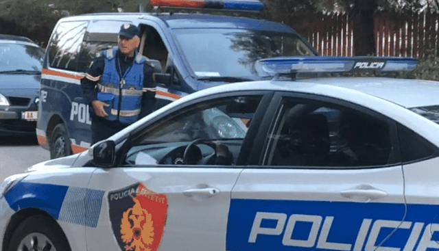 Përplasi për vdekje një person dhe plagosi një tjetër, arrestohet 45-vjeçari në Korçë