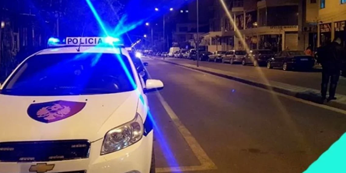 Aksident i rëndë, dy automjete përplasen ‘kokë më kokë’, plagosen drejtuesit (Detaje)