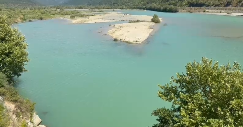 U fut në lumin Mat për të hedhur rrjetat, kush është peshkatari që dyshohet se u mbyt! Shoku i tij bëri denoncimin për zhdukjen