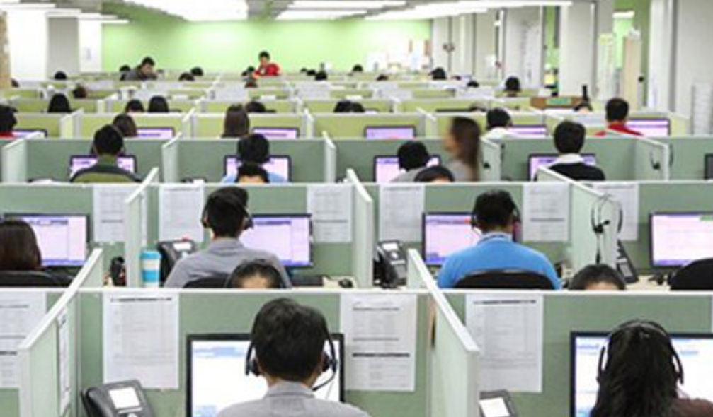 Hetimet nga Gjermania/ Mashtrimi me “kufje”, lihen në fuqi masat e sigurisë për 7 të arrestuarit e “call center”-ave (EMRAT)