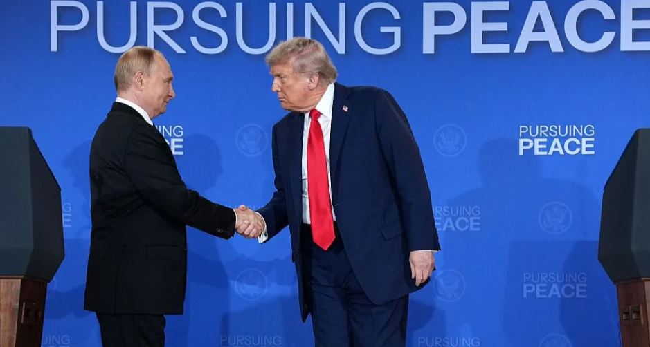 Trump pas Samitit në Alaskë me Putinin i bën thirrje Zelensky: Jemi shumë afër një marrëveshjeje, por Ukraina duhet të bjerë dakord me të