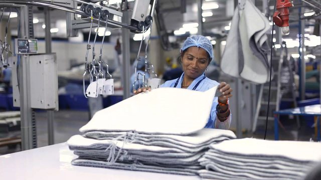 Të huajt nuk arrijnë të zëvendësojnë shqiptarët, zënë vetëm 2% të forcës së punës