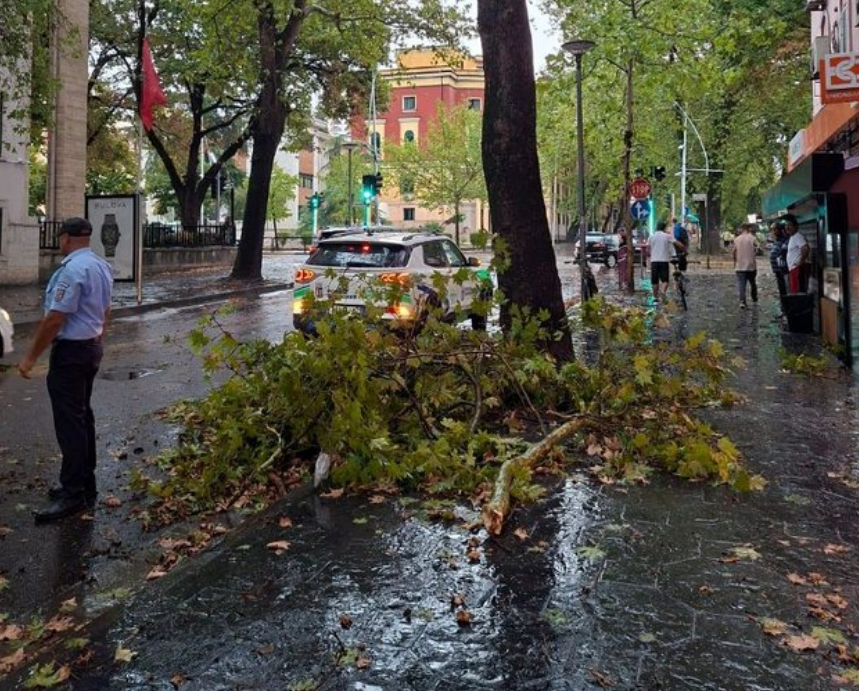 20 të plagosur nga stuhia në Tiranë. Paraqiten të ‘Trauma’