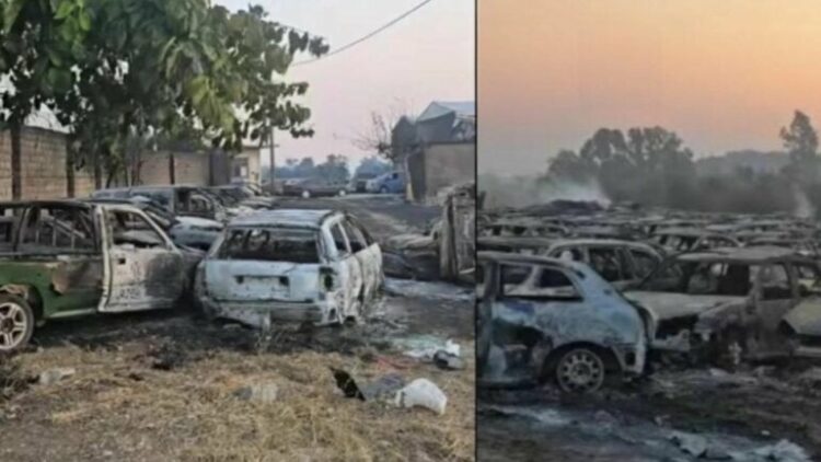 Merr flakë makina në lëvizje në Vlorë, shkrumbohet tërësisht
