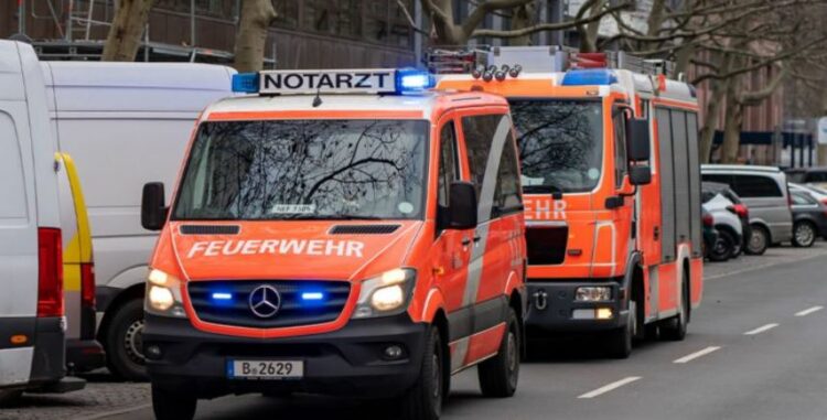 Aksident i frikshëm/ Makina përplas 3 fëmijë dhe shoqëruesin e tyre (Detaje)