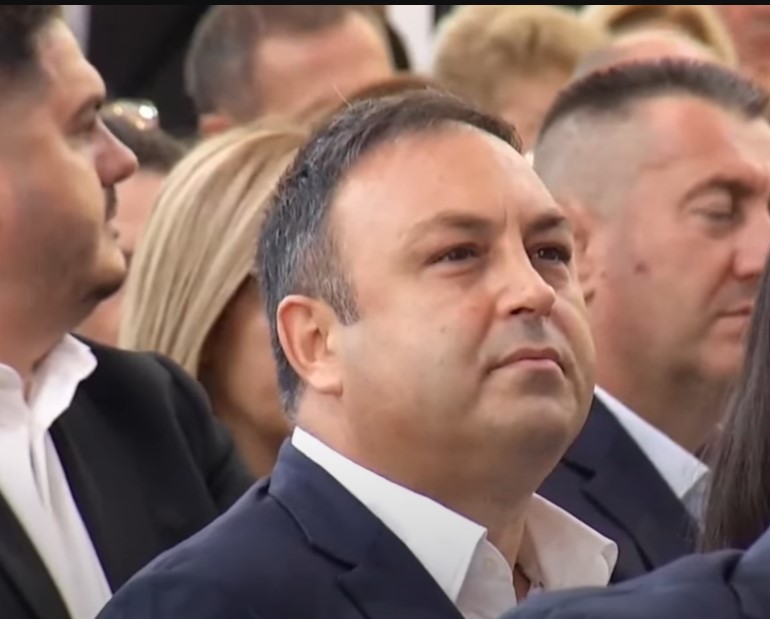 Kryeministri shkarkon Ervin Hoxhën nga posti i Ministrit të Brendshëm, do të drejtohet për herë të parë nga një grua