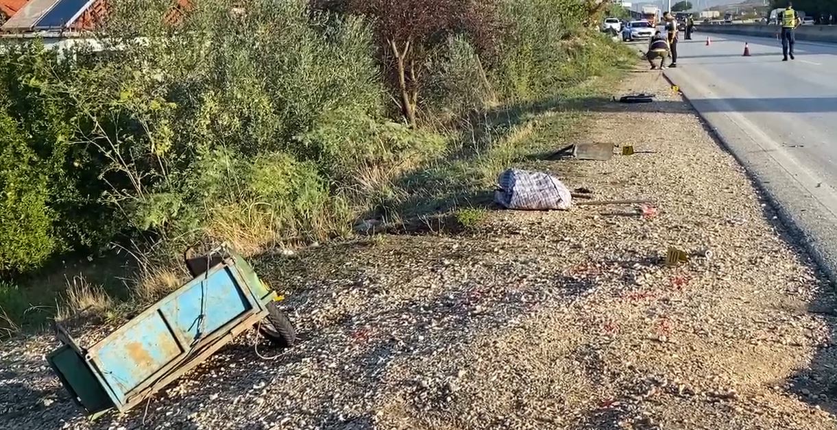 Aksident me vdekje në autostradën Rrogozhinë-Lushnje! Autobusi me targa greke përplas motomjetin, vdes shoferi (EMRI)