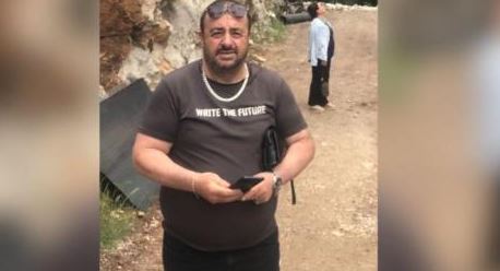 “Të hapen kamerat”/ Ndërroi jetë pas 10 ditëve në paraburgim, reagojnë familjarët e Koçiut: Nuk iu dha ndihma e parë