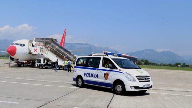Ekstradohen dy të rinjtë shqiptarë/ Vjedhje dhe ndihmë për emigrim të paligjshëm drejt Britanisë, SHBA dhe Kanadasë