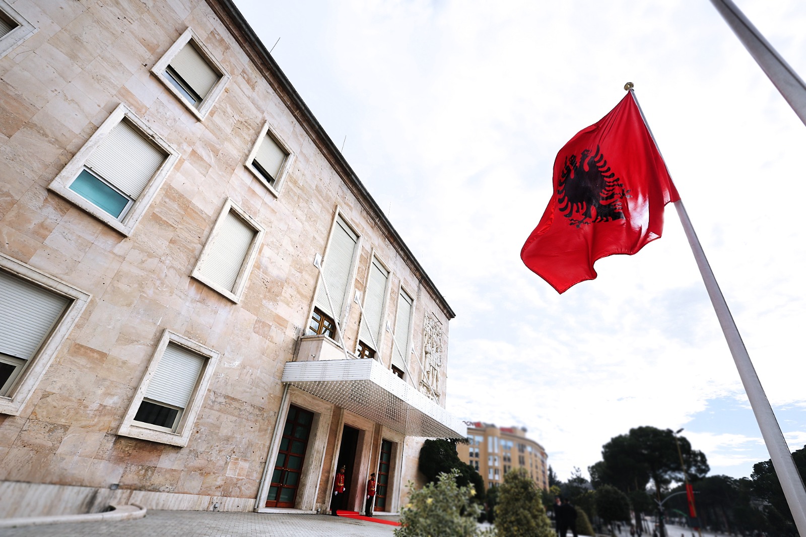 Prezantoi qeverinë në Asamblenë e PS-së, Rama publikon fotoalbumin me ministrat e kabinetit të ri