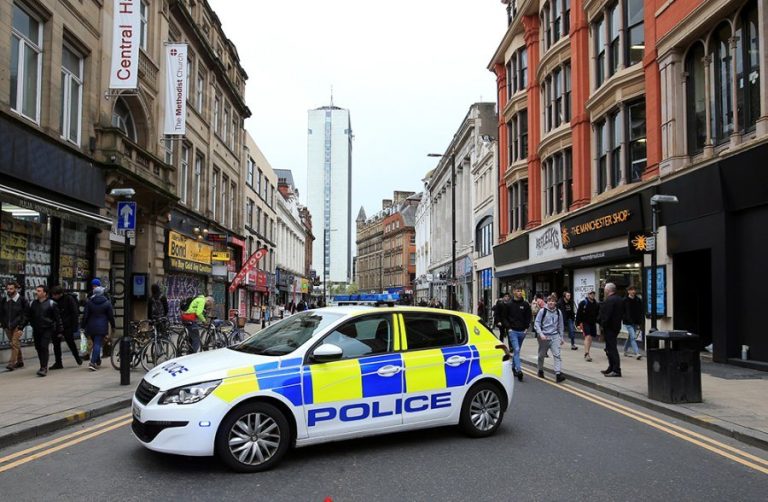 Babai polic në Shqipëri, nëna mjeke! 20-vjeçari kapet duke shitur kokainë në Angli! Avokati përplaset me gjyqtarin: Vjen nga një familje e mirë (Foto+EMRI)